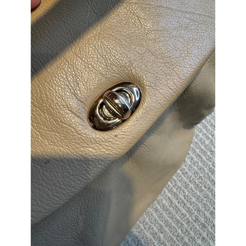 Inzi tan pebbled